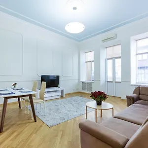 https://city-center-apartment-kiev.hotels-of-kiev.com