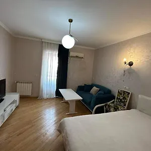 https://apt-lelas.alltbilisihotels.com