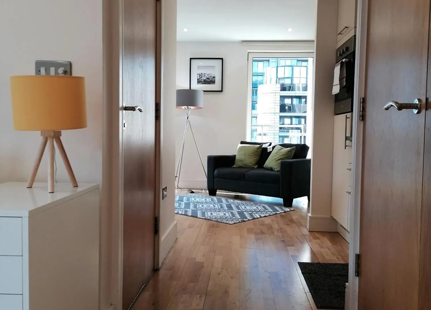 Canary Wharf Serviced Apartments Лондон
